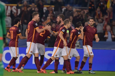 Champions League, Roma-Bayer Leverkusen 3-2: Salah-Dzeko, Mehmedi-Hernandez, decide Pjanic!