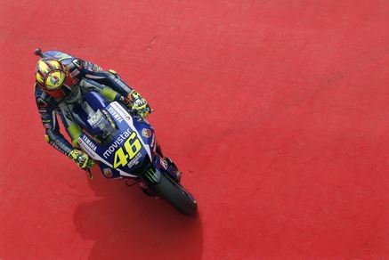 MotoGp, Valencia: Rossi campione se…