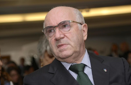 Tavecchio: «C'è un disegno contro di me. Denuncio Giacomini»