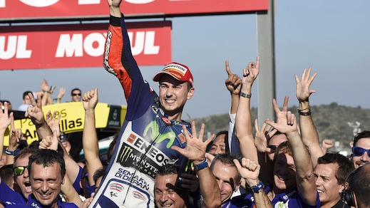MotoGp, Lorenzo esalta Rossi: «È stato incredibile»