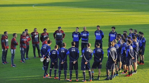 Italia, tutti in cerchio: parla Conte