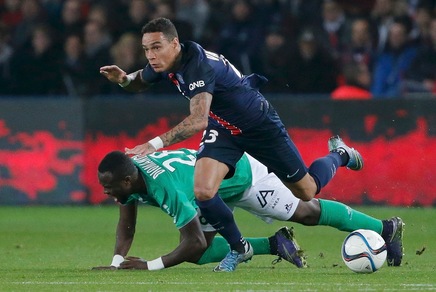 Calciomercato Inter, idea Van der Wiel. Pirlo è più lontano