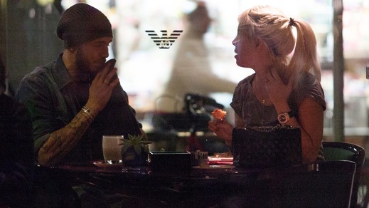 Mauro Icardi e Wanda Nara in relax: soli a cena all'Armani