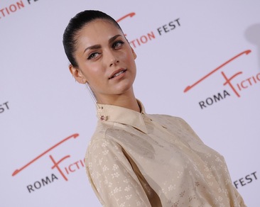 Bellissima Miriam Leone sul red carpet di Roma Fiction Fest