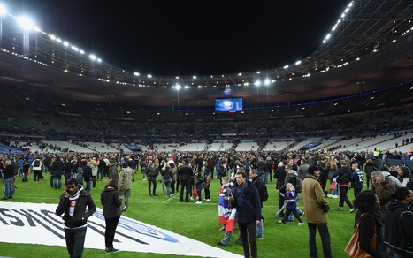 Parigi, panico tra gli spettatori allo Stade de France