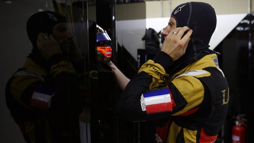 Attentati Parigi: paddock della F1 si mobilita, piloti con lutto al braccio