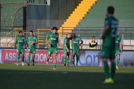 Serie B, 13ª giornata: Crotone fermato a Lanciano. Avellino nel segno di Mokulu