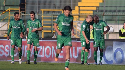 Serie B, 13ª giornata: Crotone fermato a Lanciano. Avellino nel segno di Mokulu
