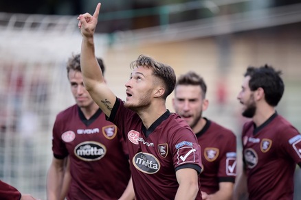 Salernitana-Novara 1-0, tre punti firmati Donnarumma