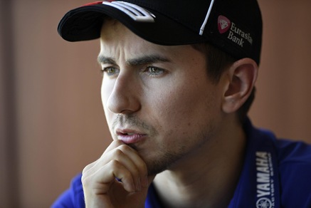 MotoGp: su Sky alle 19.00 speciale Lorenzo-Ducati