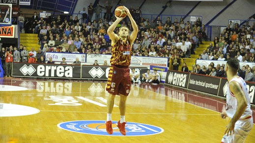 Il derby è di Brindisi, festa Venezia e Trento