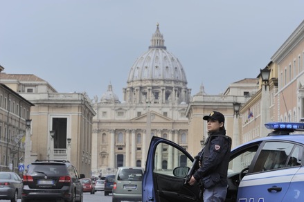 Allarme Fbi su San Pietro, Duomo e Scala. Innalzate misure