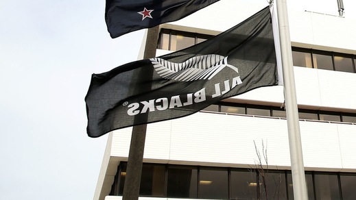 Rugby, scambiano bandiera All Blacks per Isis e chiamano i carabinieri