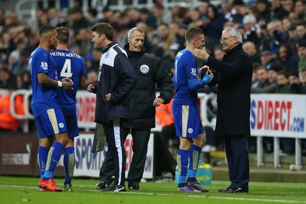 Premier League, Leicester in vetta, Klopp stende il City