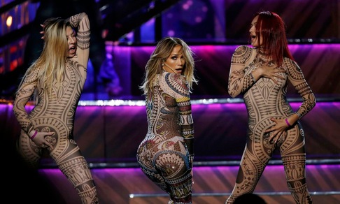 Jennifer Lopez, danza sexy a Los Angeles