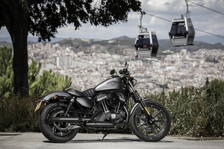 EICMA 2015: Harley-Davidson Sportster, più comfort sulla Iron 883
