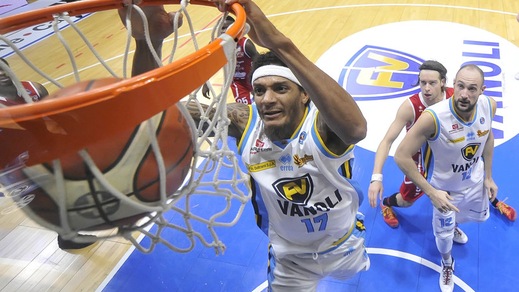 Basket, Serie A: Pistoia avanti su Reggio Emilia