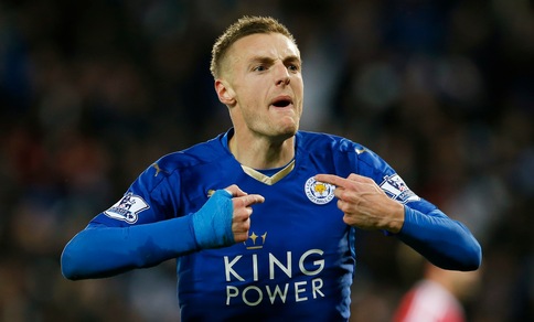 Premier League, Leicester-Manchester United 1-1: Vardy da record, aggancio City