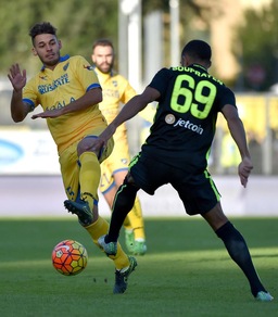 Frosinone-Verona 3-2: doppietta Ciofani, Dionisi chiude il match