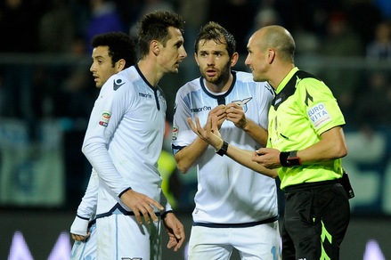 Lazio, manca un rigore e secondo gol Klose regolare