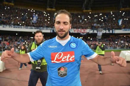 Napoli, Higuain senza limiti: punta alla top 10 dei bomber