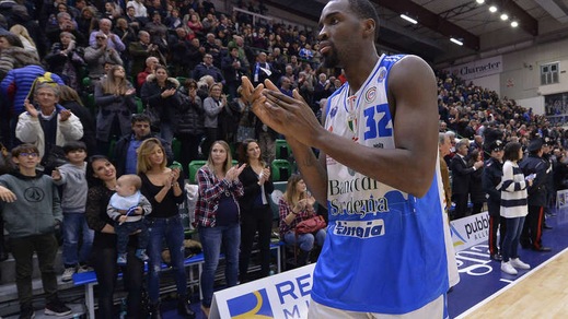 Calvani debutta a Sassari: può eliminare il Maccabi