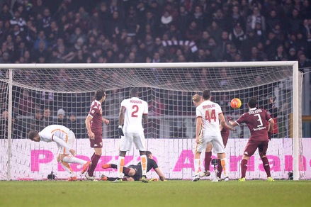 Diretta Torino-Roma 1-1: pareggia Maxi Lopez al 93'