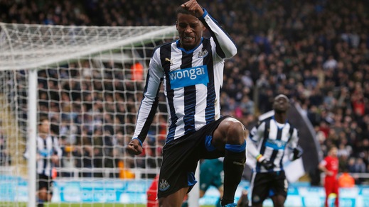 Premier League, il Newcastle batte il Liverpool 2-0