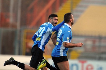 Serie B: poker Novara, Perugia travolto. Il Bari cade a Modena