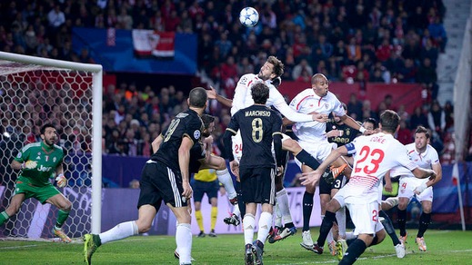 Champions League, Siviglia-Juventus 1-0: Morata sbaglia, Llorente segna