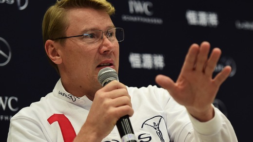 F1 McLaren, Hakkinen: «Alonso deve lottare ancora»