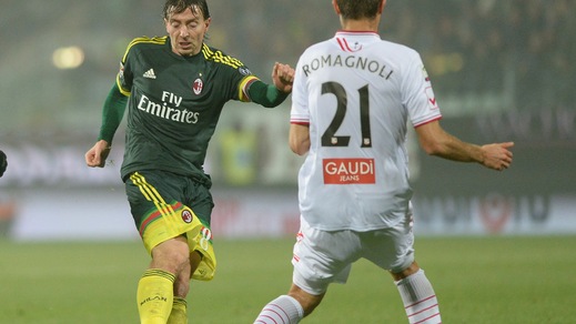 Montolivo-de Jong: Milan, uno dei due è di troppo