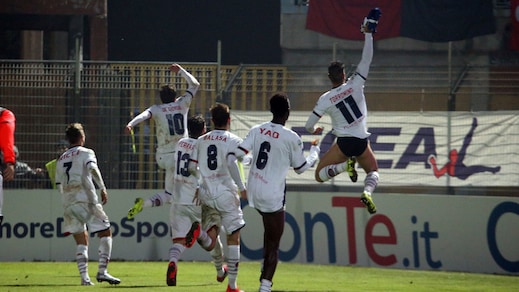 Como-Crotone 0-1, Juric resta primo con Budimir