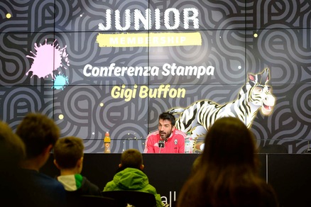 Juventus, intervista speciale per Buffon: risponde a baby cronisti