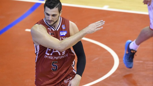 Milano, che guaio: Gentile di nuovo ko