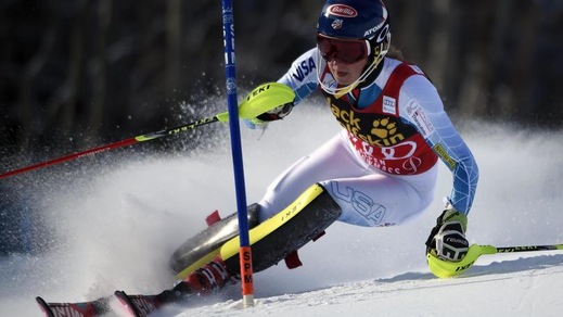 Sci, Coppa del mondo: Shriffrin cade prima del gigante di Aare, ricoverata