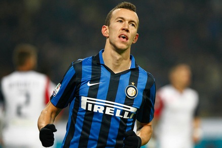 Coppa Italia, Inter-Cagliari 3-0: ai quarti con Napoli o Verona