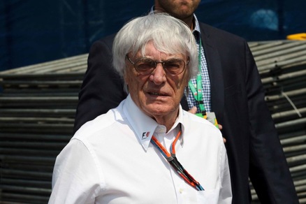 F1, Ecclestone: «Ferrari più simpatica della Mercedes»