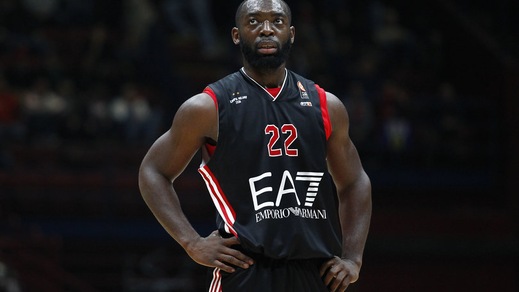 Milano perde ancora, Top 16 definite