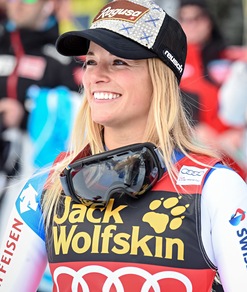 Sci, Coppa del Mondo: vince ancora la Gut, fuori Lindsey Vonn, Curtoni solo 19ª