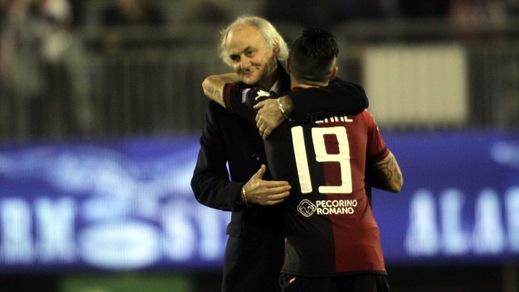 Serie B, il Cagliari batte il Bari: è a -1 dalla vetta