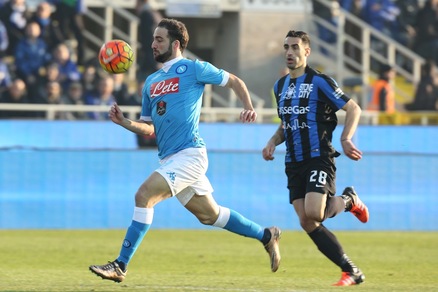 Atalanta-Napoli 1-3: corazzata azzurra, doppietta Higuain