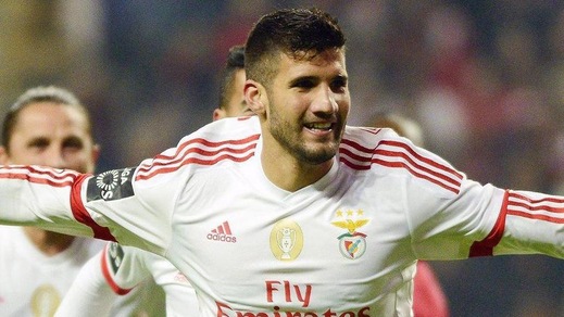 Calciomercato Fiorentina, Corvino segue Lisandro Lopez