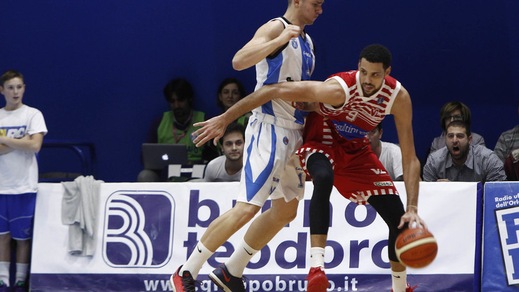 Basket: Pesaro, l'impresa contro Milano vale 3,60