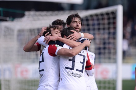 Serie B, è volata tra Cagliari e Crotone. Tutte le partite dell'ultima d'andata