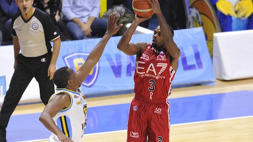 Basket Serie A, Lafayette show: Milano vola