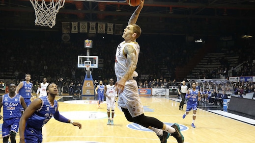 Downs esalta Caserta, Formenti salva Sassari