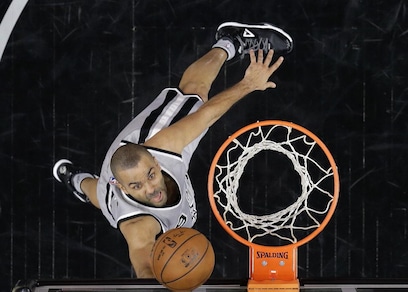 Parker intervista Digne: "Dì a Totti che ho la sua maglia"