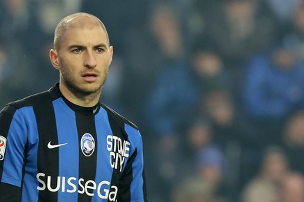 Serie A Atalanta, recuperati Pinilla e Paletta