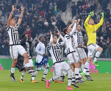 Corriere dello Sport-Stadio in edicola: Kolossal Juve colpo del Napoli